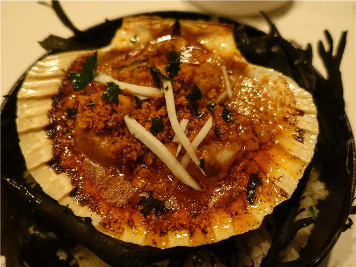 scallop with coconut curry